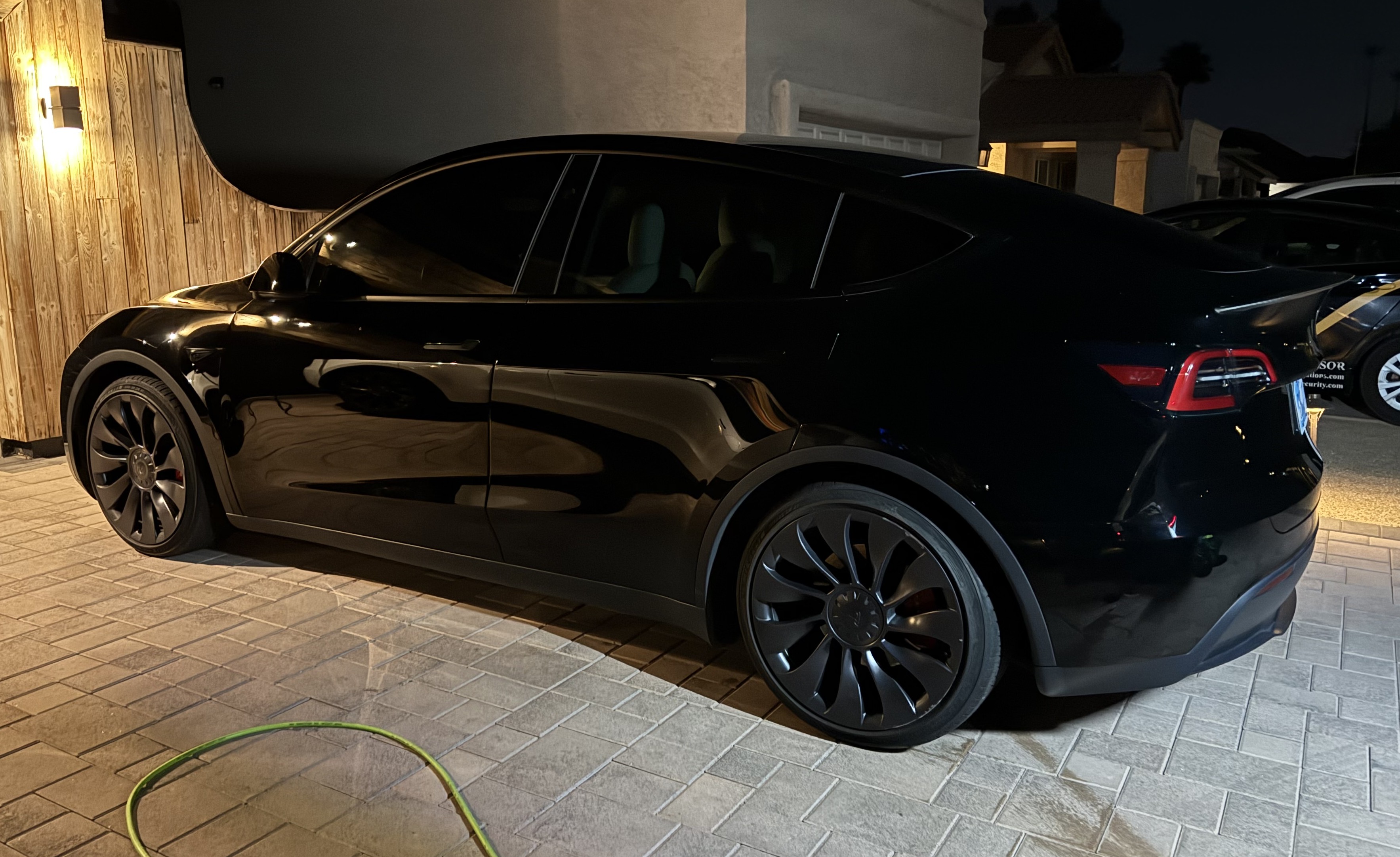 Traceyann's 2022 Tesla after detailing